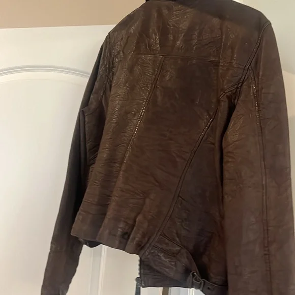 Genuine distressed brown leather Levi jacket - Picture 5 of 8